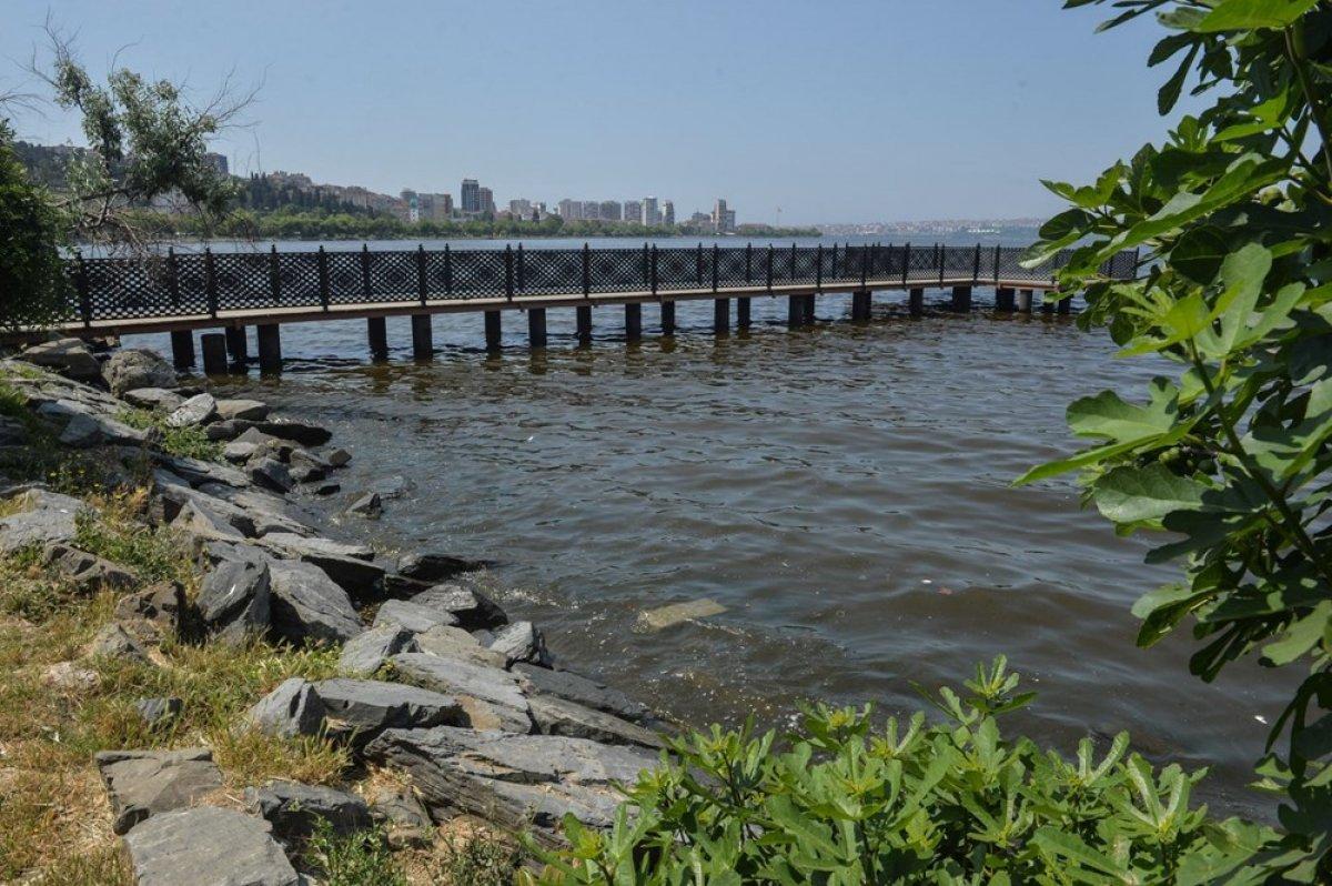 Küçükçekmece Gölü'ne bırakılan atık sular görüntülendi