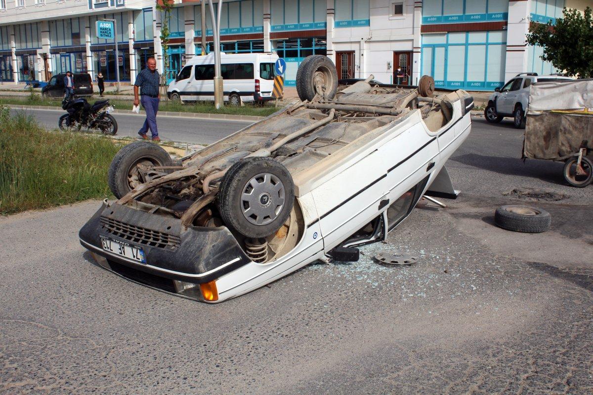Tekirdağ'da takla atan aracın sürücüsü sağ salim çıktı
