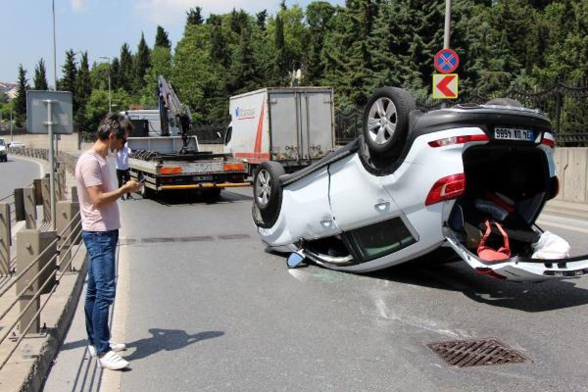 Şişli'de bariyerlere çarpan otomobil takla attı: 1 yaralı