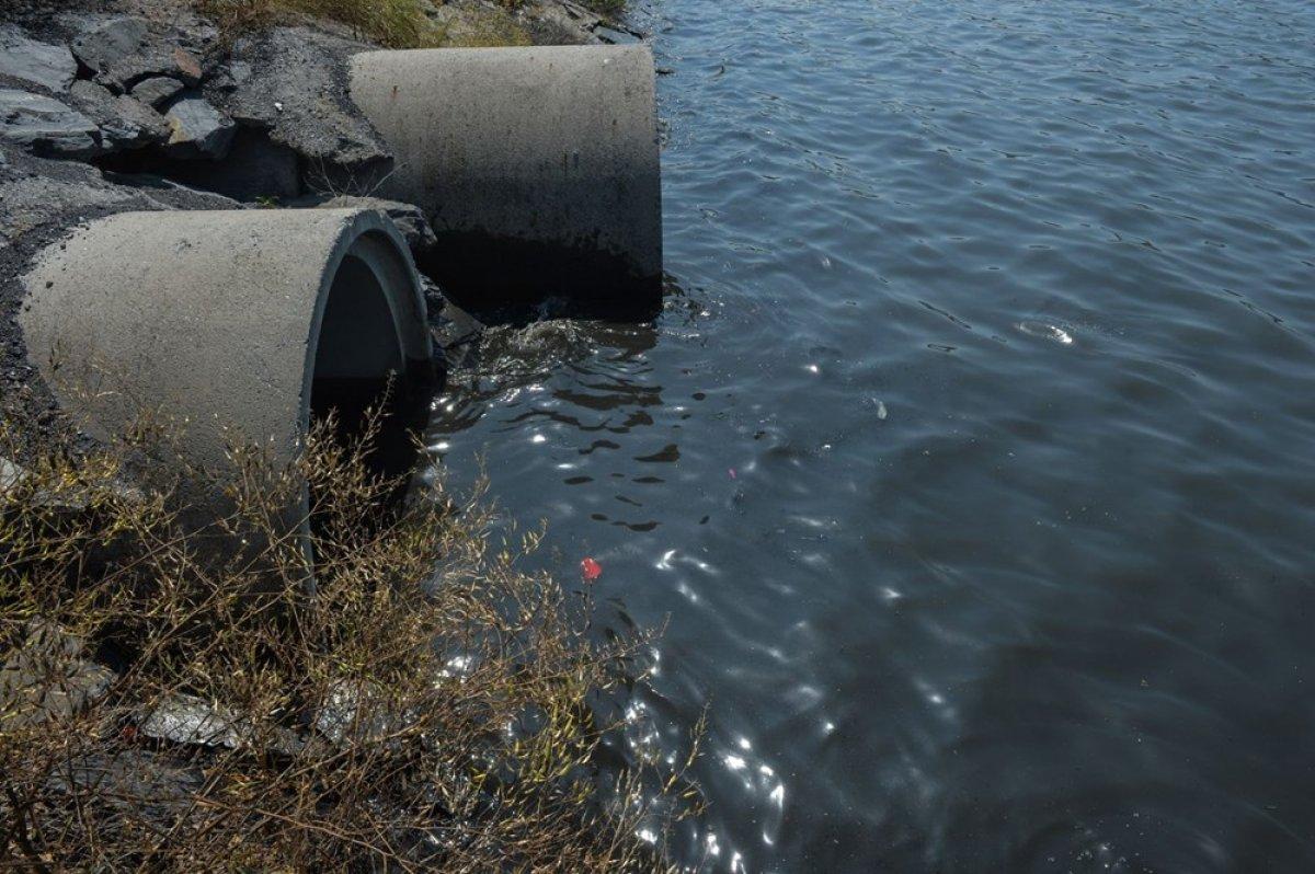 Küçükçekmece Gölü'ne bırakılan atık sular görüntülendi