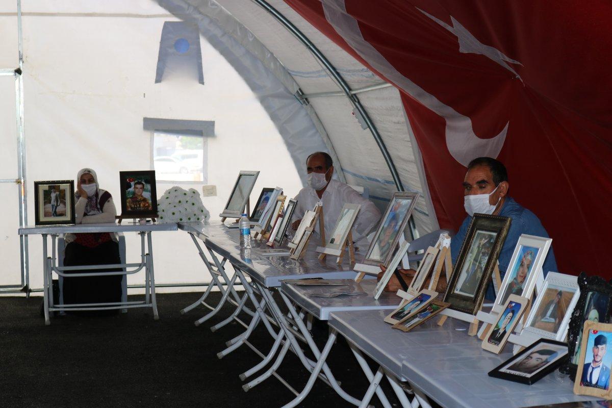 HDP önündeki ailelerin nöbetinde 284 gün geride kaldı