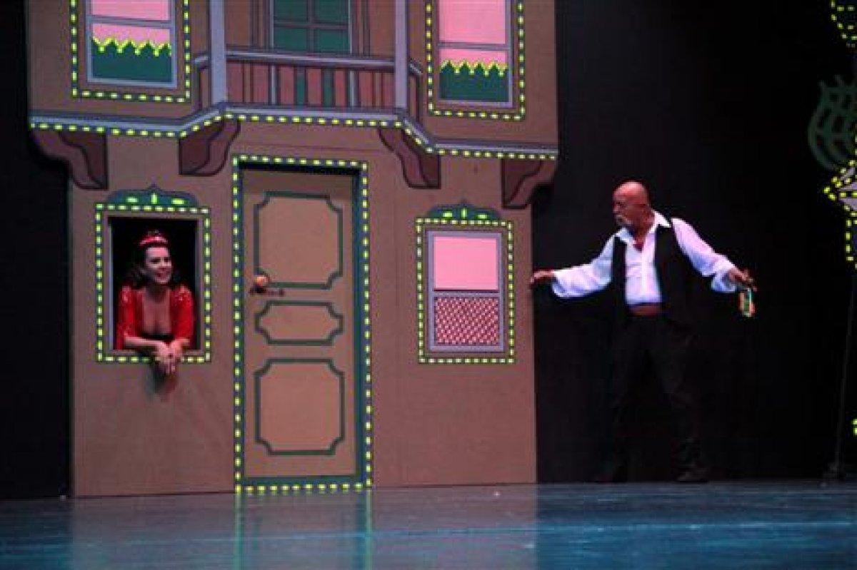 Yeşilçam'ın iyi kalpli kötü adamı Sümer Tilmaç kimdir? Biyografisi