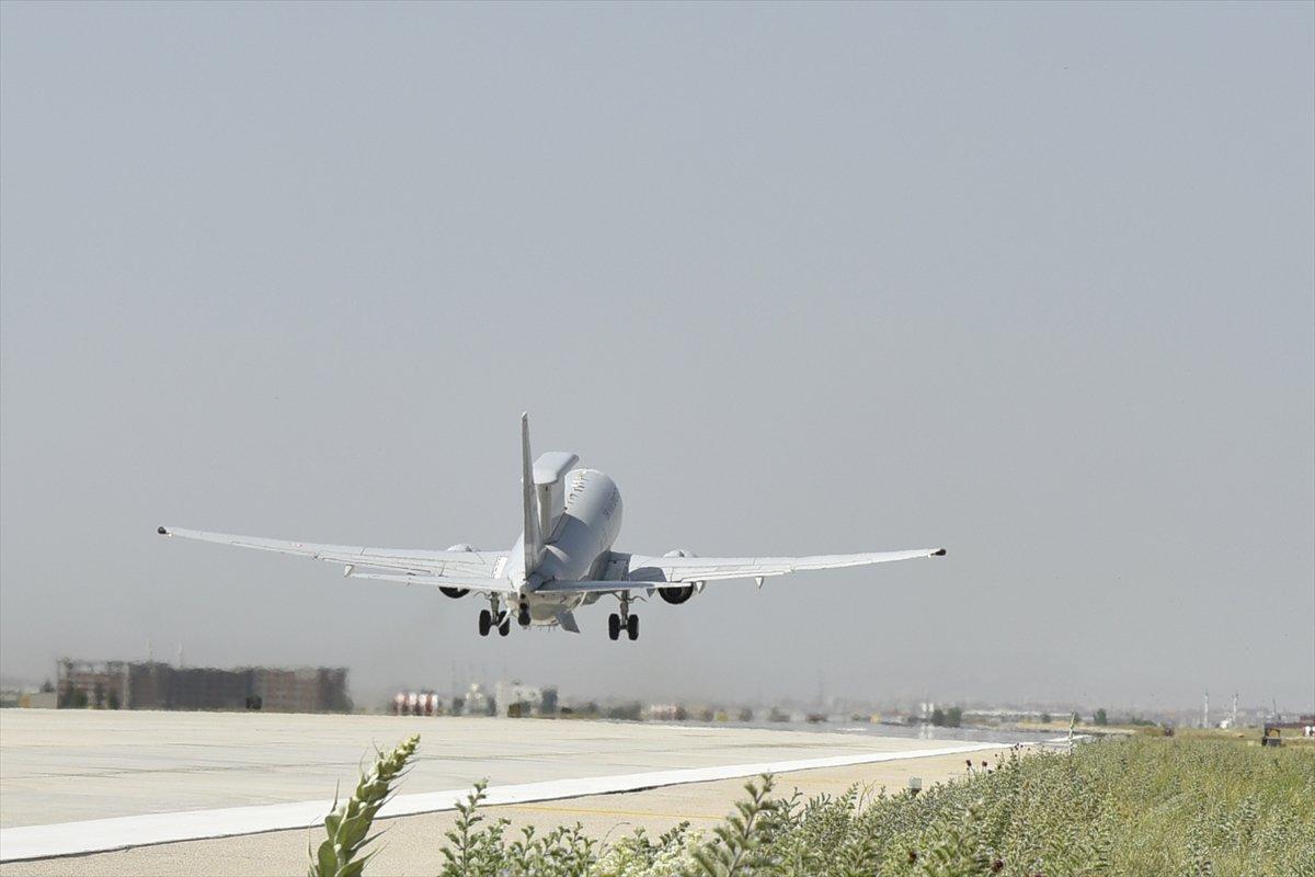 TSK, Akdeniz'de açık deniz eğitimi yaptı