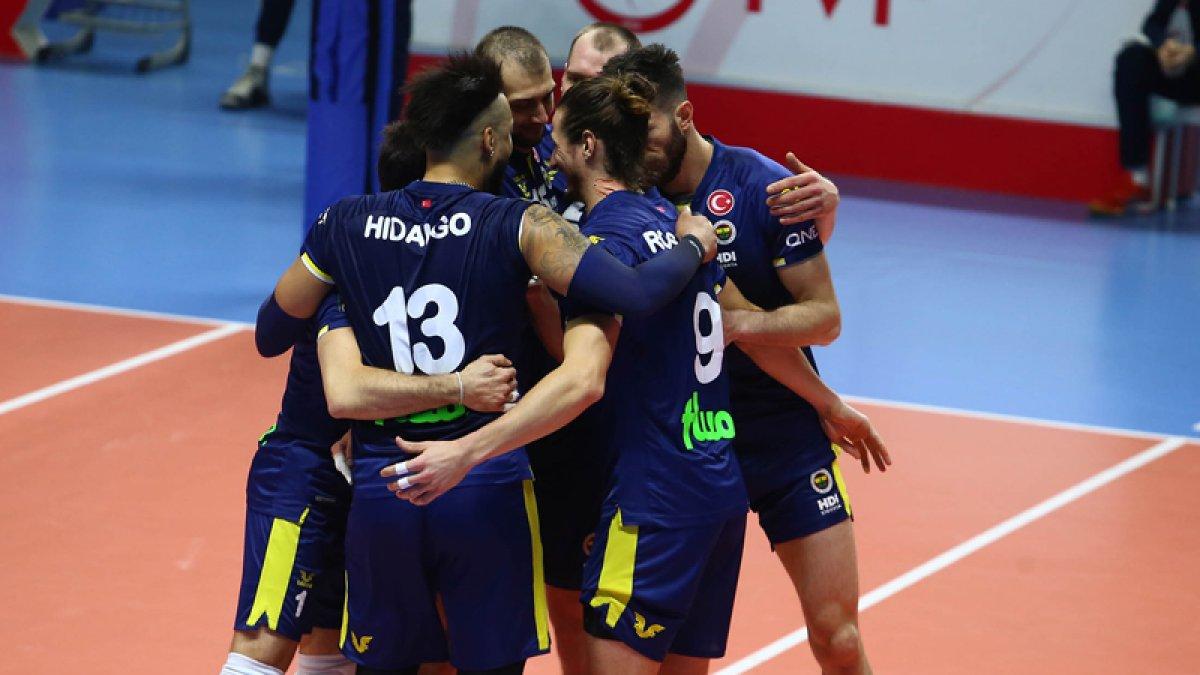 Fenerbahçe voleybolda 5 oyuncu ile yollar ayrıldı