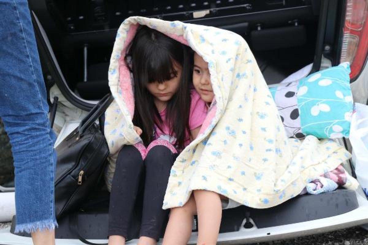 Denizli'de araçla takla attılar, yara almadan kurtuldular