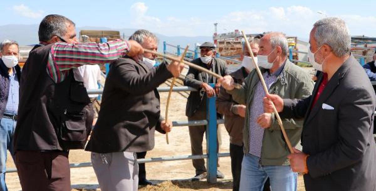 Hayvan pazarlarında yeni dönem: Sopalı pazarlık