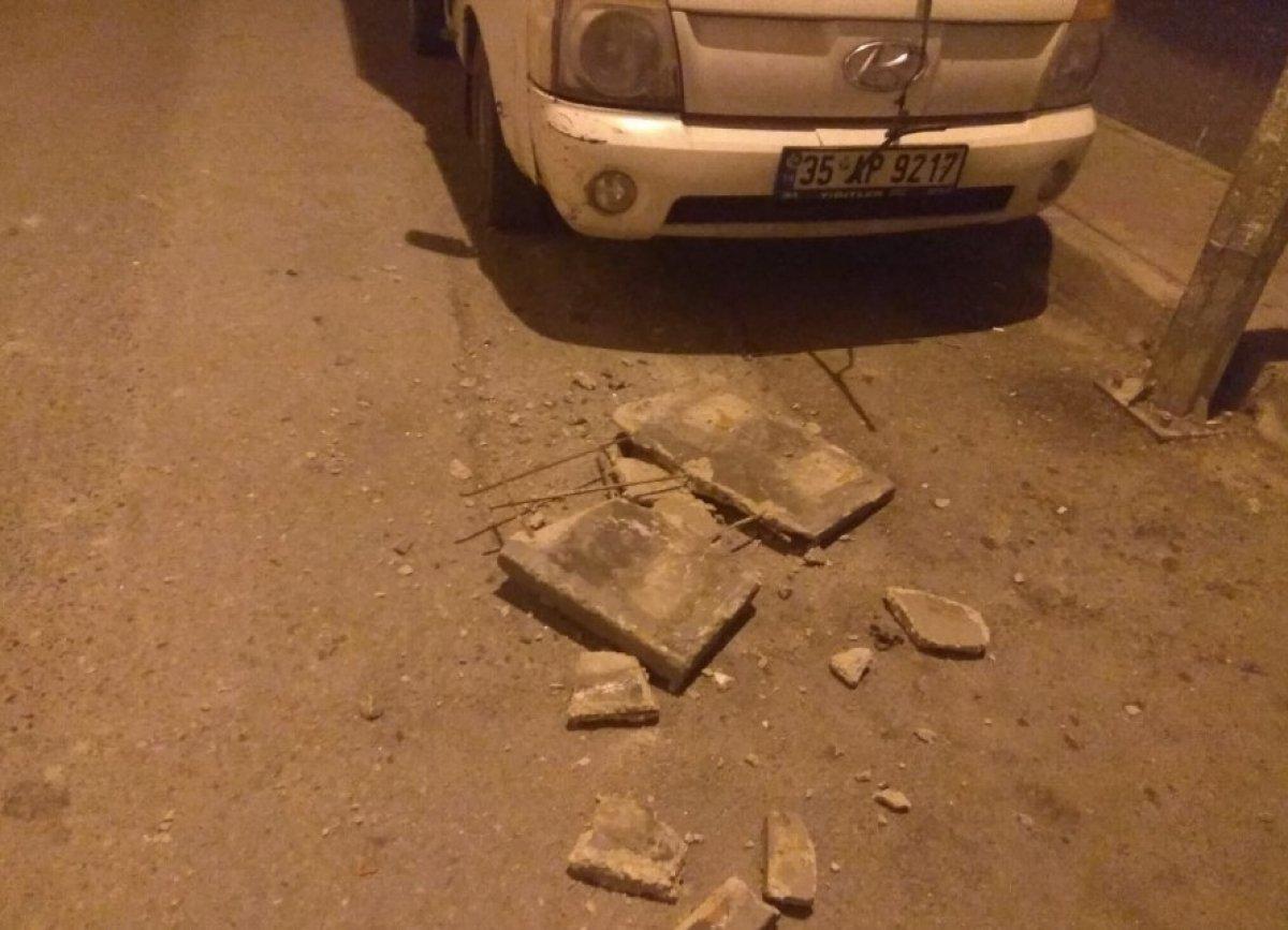 Park eden araca beton parçaları atıp, balyozla saldırdı