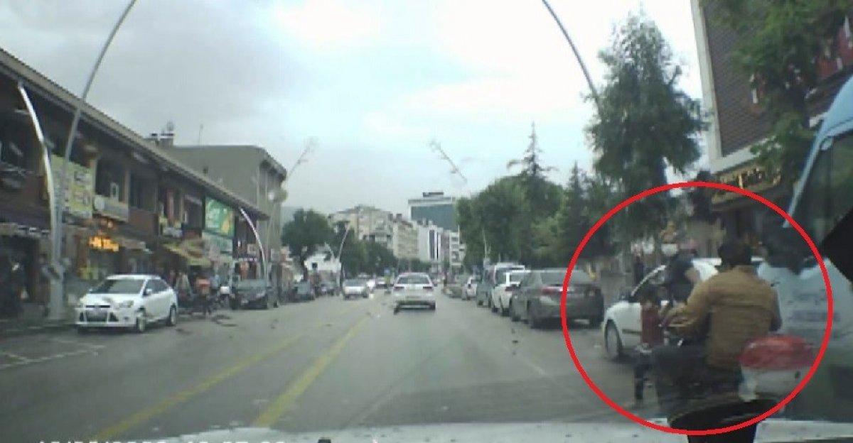 Tokat'ta ezilmekten son anda kurtulan motosikletli