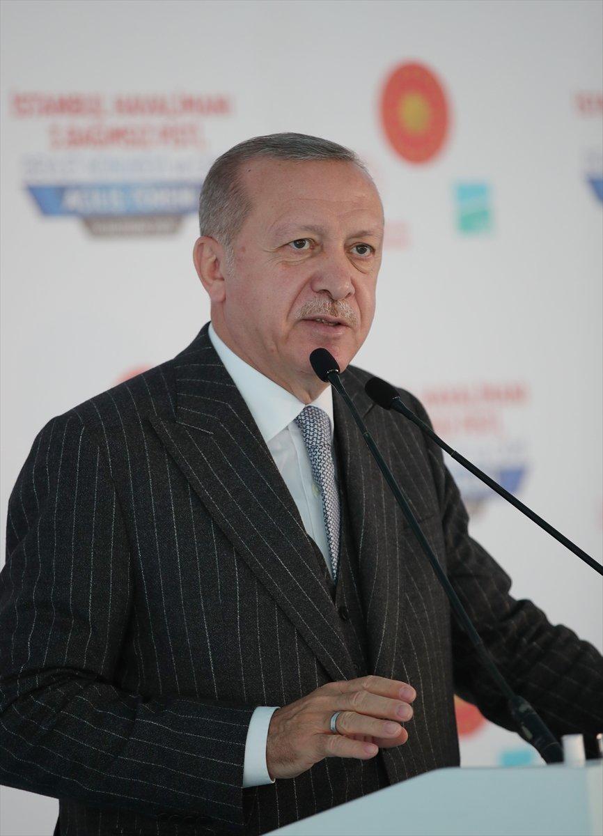 Cumhurbaşkanı Erdoğan İstanbul'da 3'üncü pisti açtı