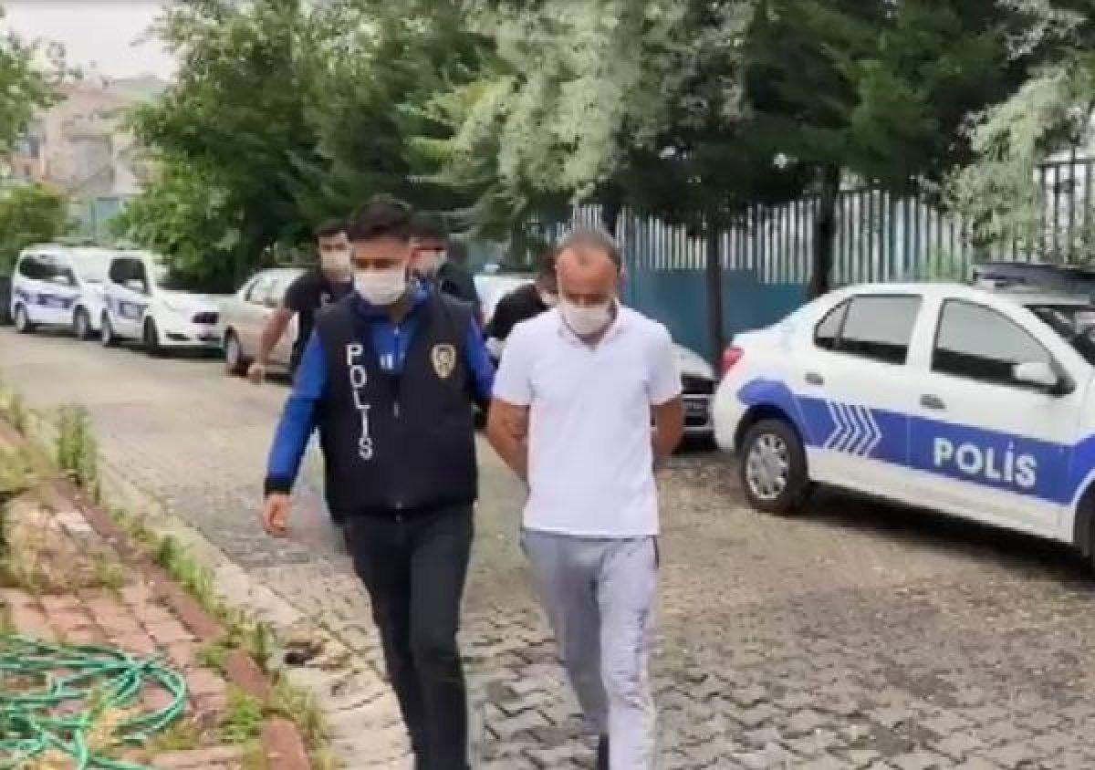 Kağıthane'de markete giden genci bıçaklayıp gasbettiler