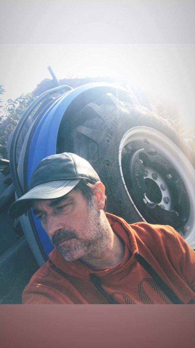 Burak Hakkı, yunan nişanlısını köye götürdü