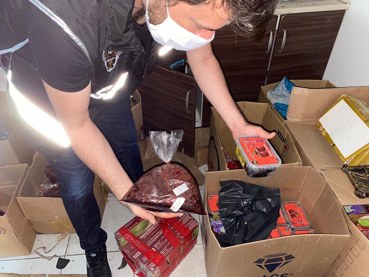 İstanbul'da 2 tondan fazla kaçak nargile tütünü yakalandı