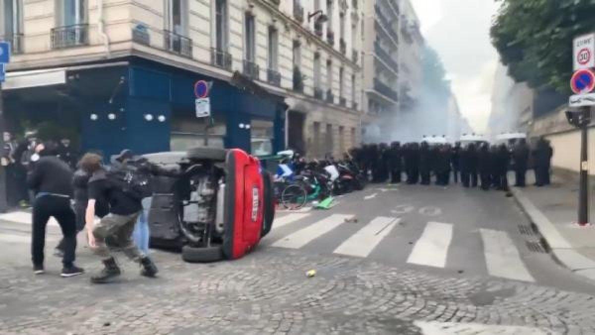 Fransa'da sağlıkçıların protestosuna polis müdahalesi