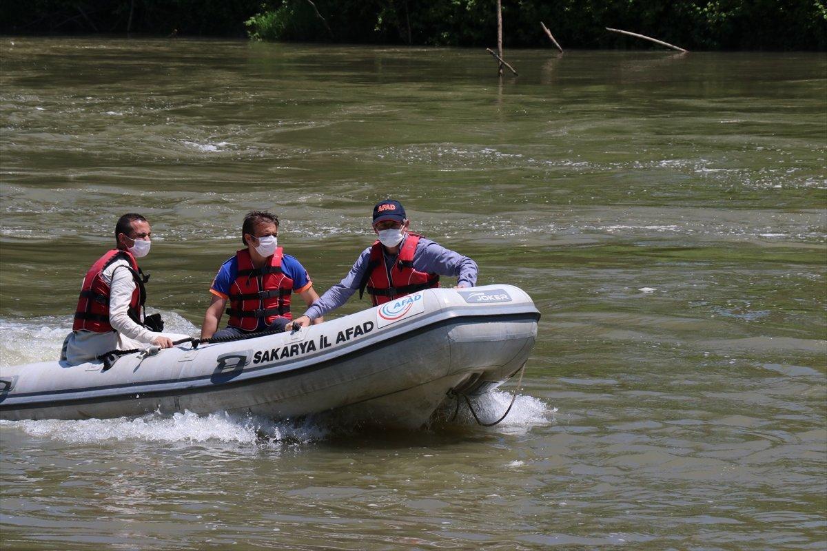 Sakarya'da nehre giren çocuğun cansız bedenine ulaşıldı