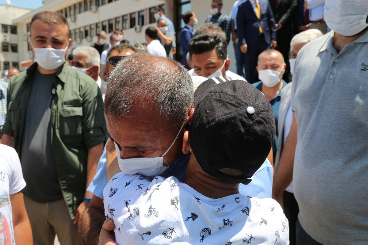 Vali Sonel, Tunceli'den gözyaşlarıyla uğurlandı