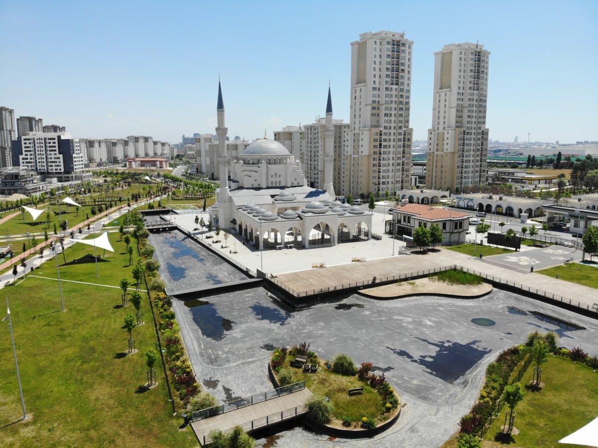 İBB'nin Hoşdere Millet Bahçesi boş ve atıl durumda