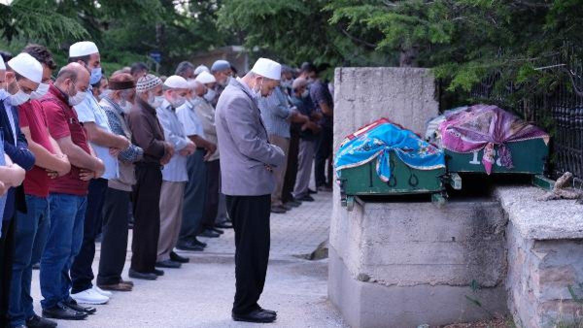 Konya'da hafriyat kamyonunun çarptığı anne ve kızı öldü