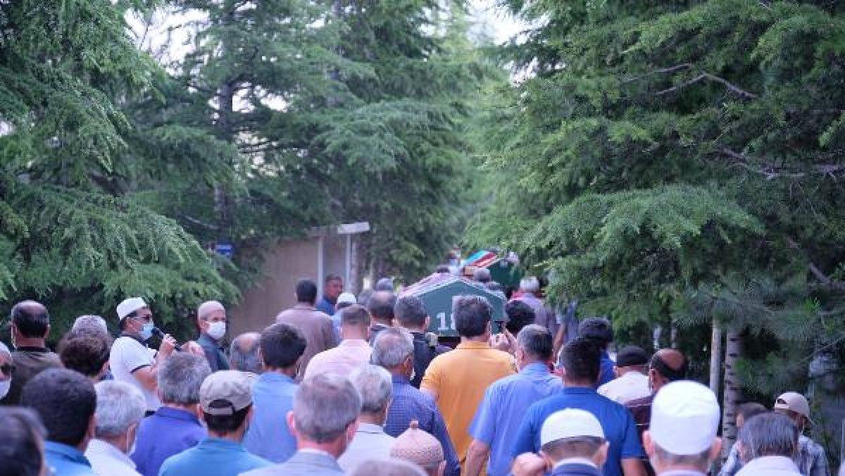 Konya'da hafriyat kamyonunun çarptığı anne ve kızı öldü