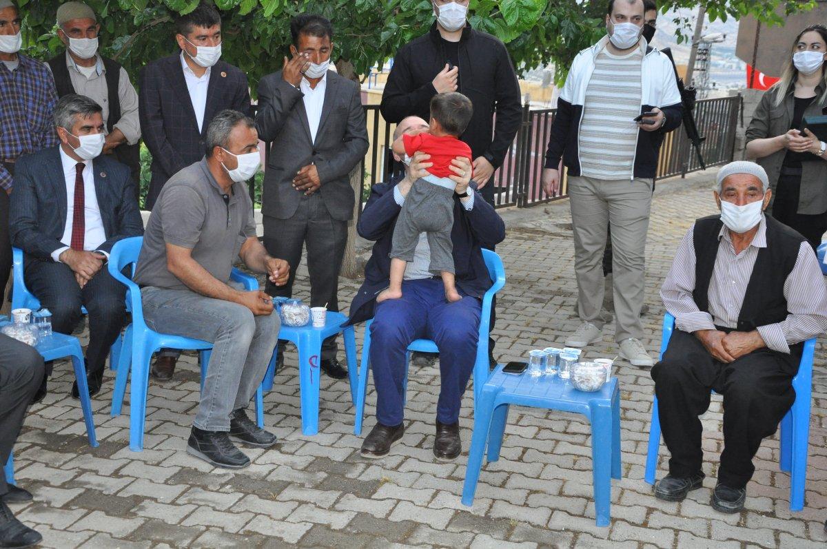 Soylu’dan şehit işçilerin ailelerine taziye ziyareti