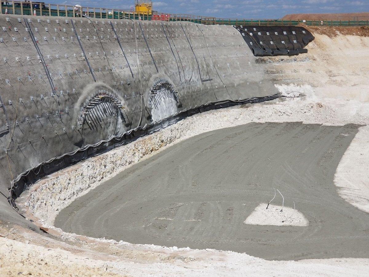 İngiltere'de HS2 demiryolu projesi protesto edildi