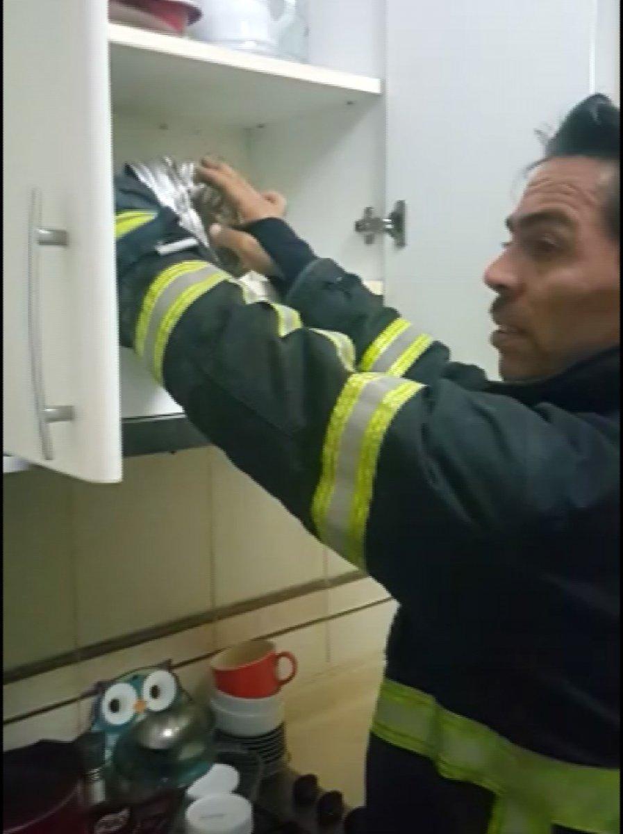 Hatay'da aspiratöre sıkışan kediyi itfaiye kurtardı