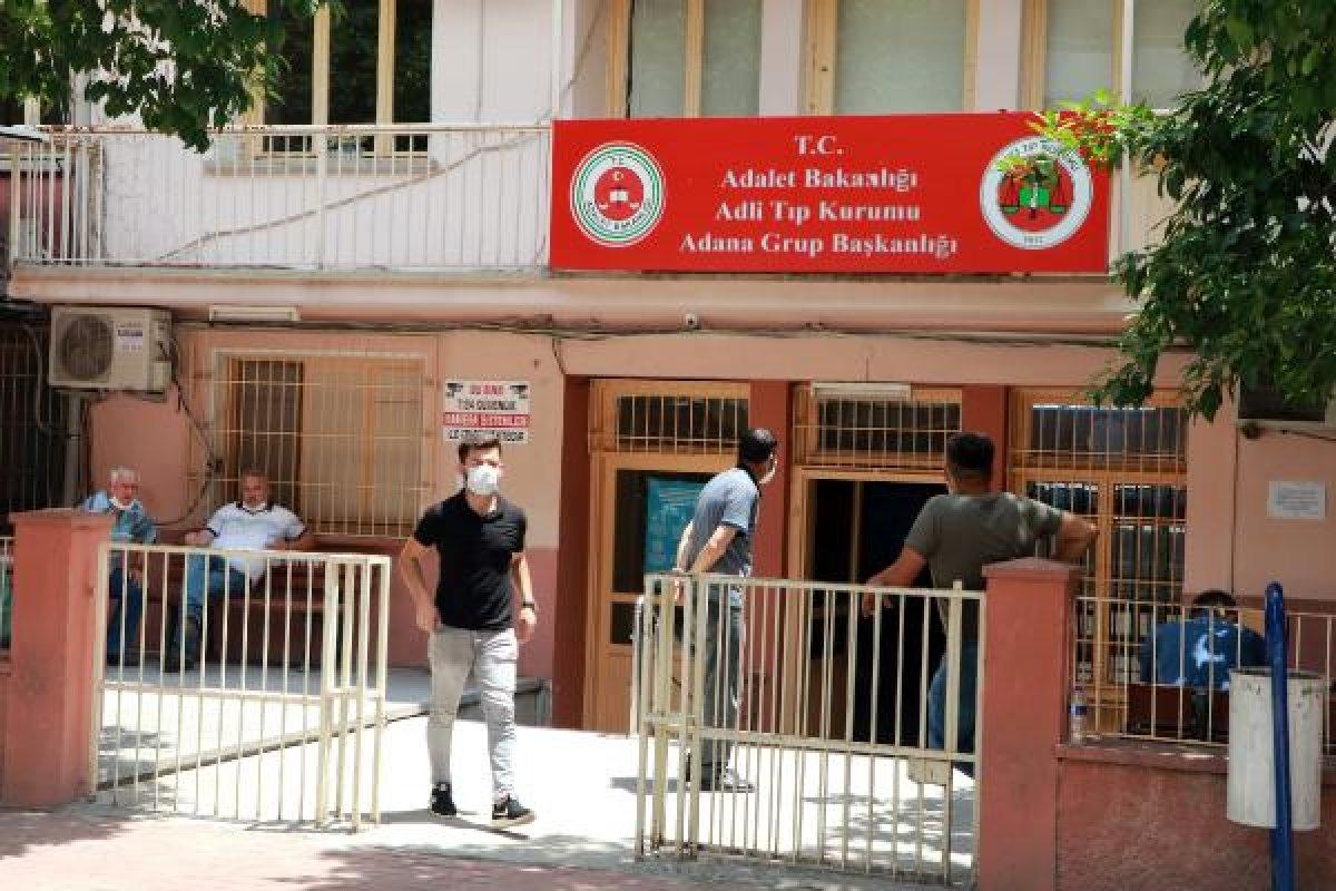 Adana'da yan bakma kavgası: 1 ölü