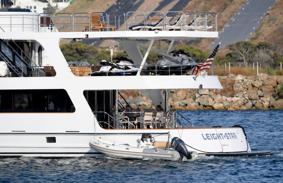 Leonardo DiCaprio, sevgilisinin doğum gününü kutladı