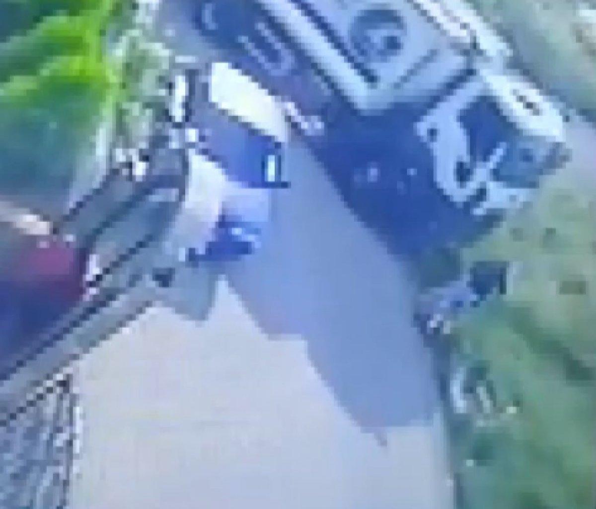 Bursa'da, çöp kamyonu anne ve kızını ezdi