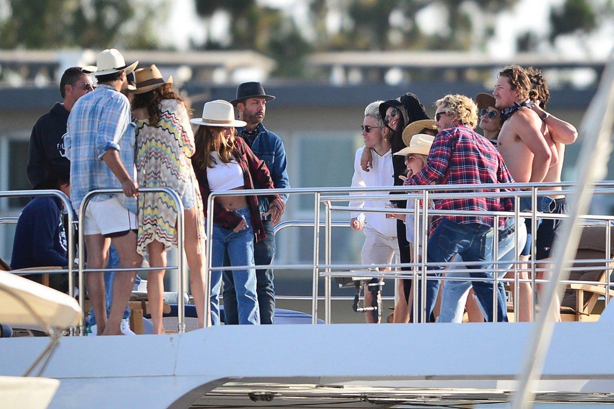 Leonardo DiCaprio, sevgilisinin doğum gününü kutladı