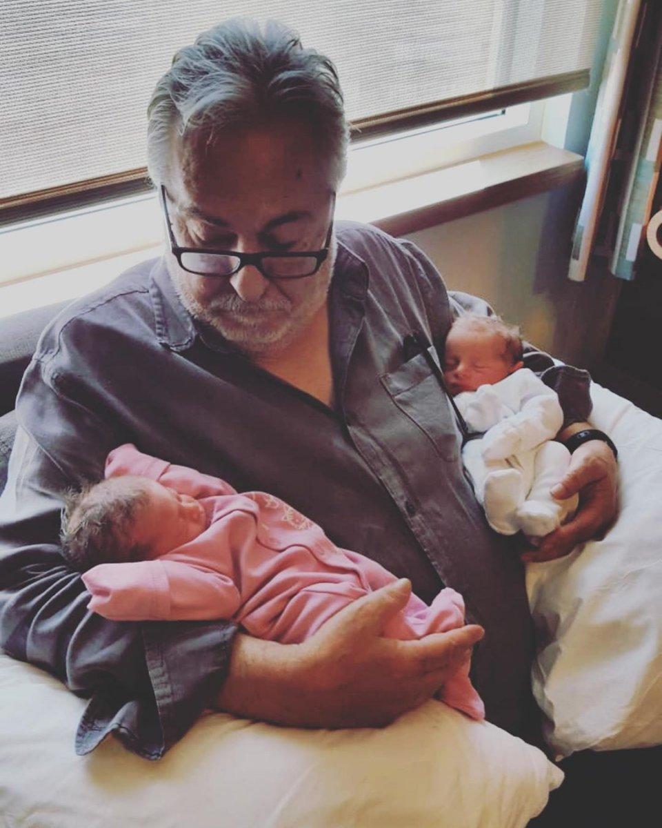 Ünlülerden 'Babalar Günü' paylaşımları