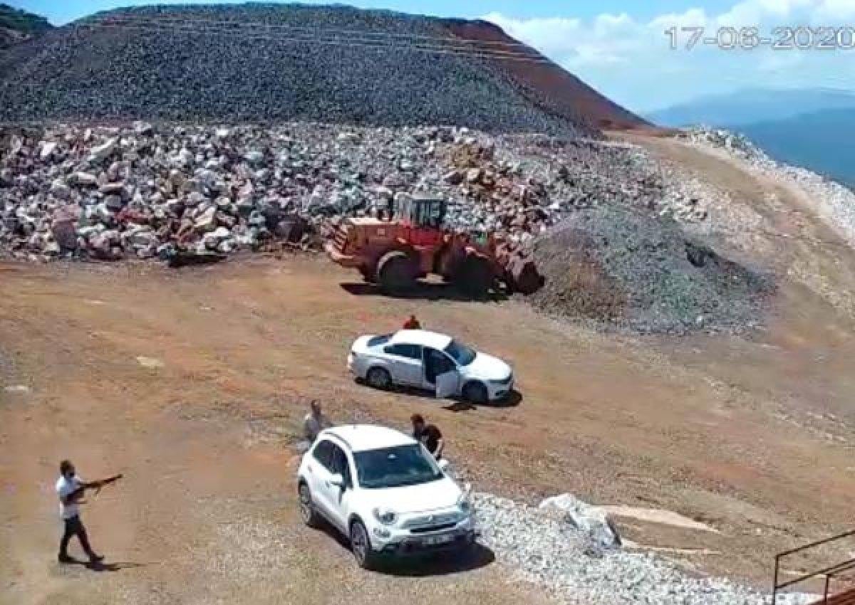 Muğla'da iki avukat pompalı tüfekli saldırıya uğradı