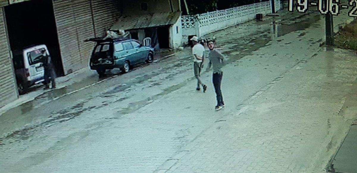 Kütahya'da kablo çalan hırsızlar kamerada