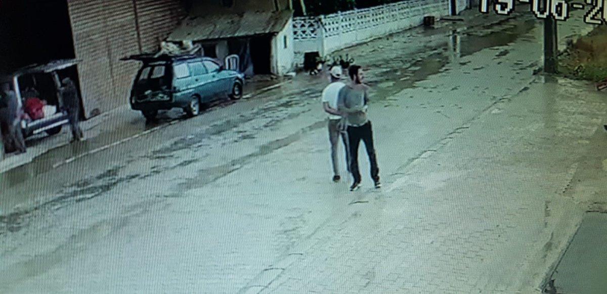 Kütahya'da kablo çalan hırsızlar kamerada