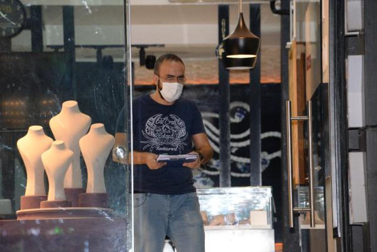 Diyarbakır'da kuyumcu 200 milyon TL dolandırdı