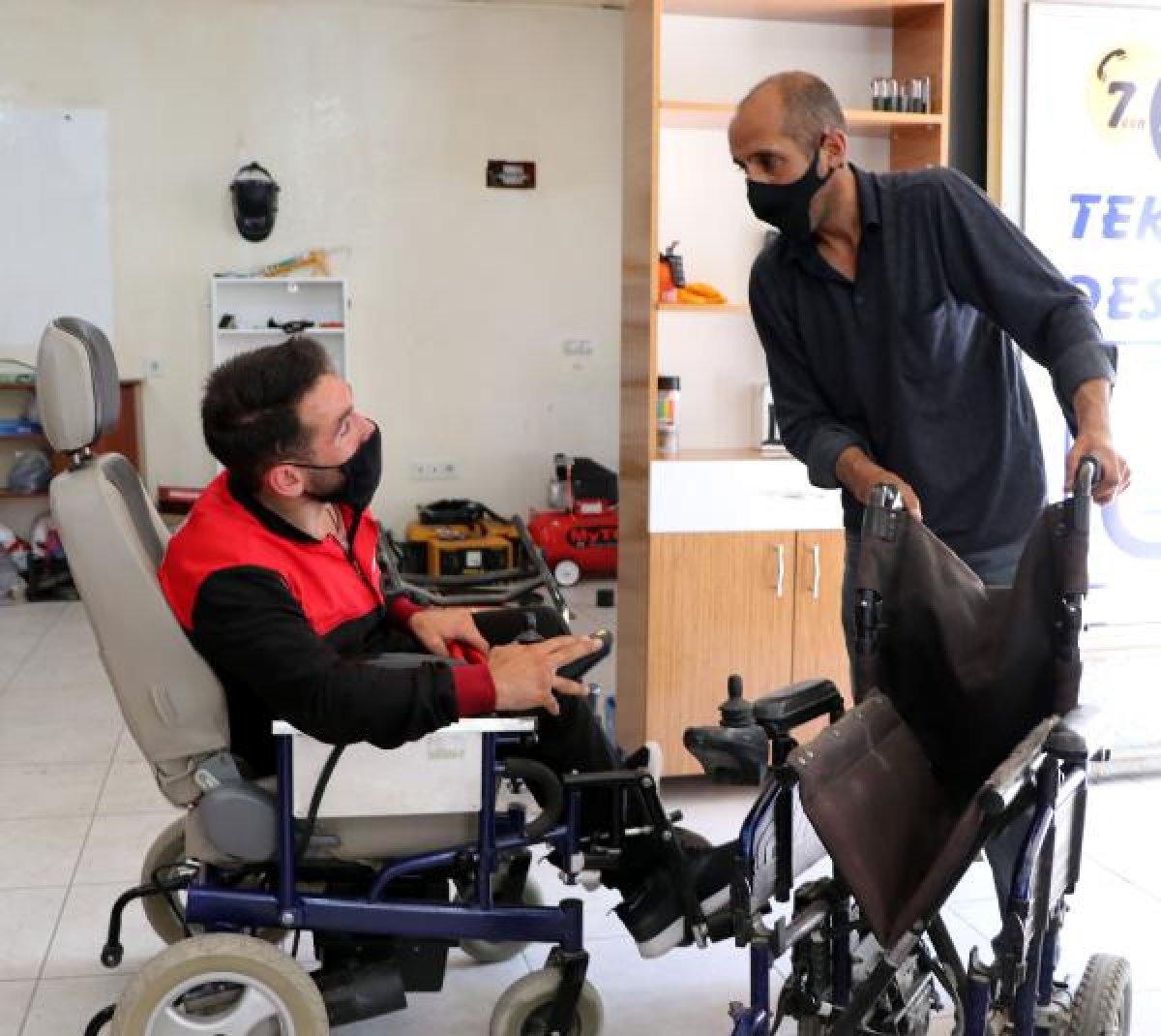 Van'da, kendisi gibi engellilerin araçlarını tamir ediyor