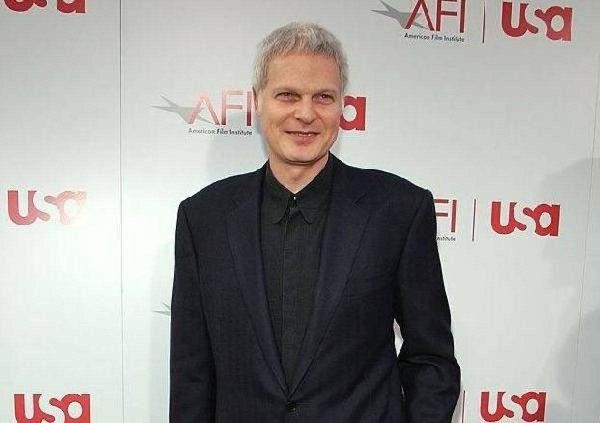 Elizabeth Hurley’nin milyoner eski kocası intihar etti