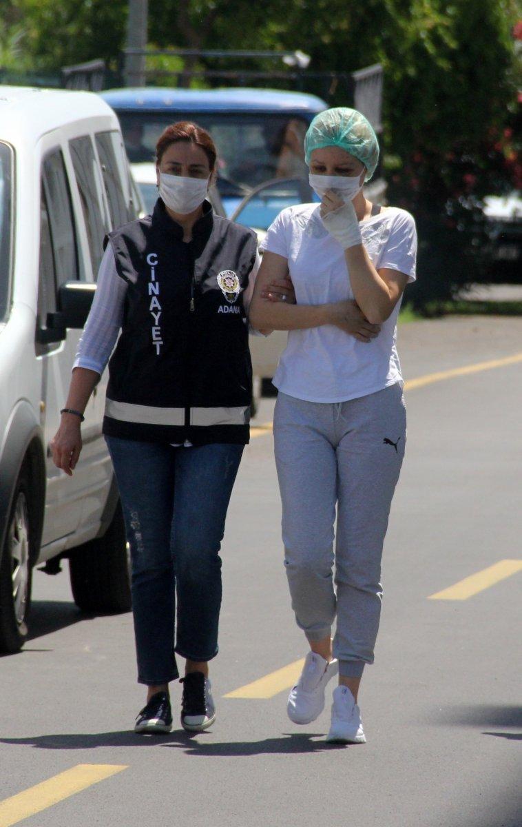 Adana'da adam boşanacağı eşini öldürecekken kendi öldü