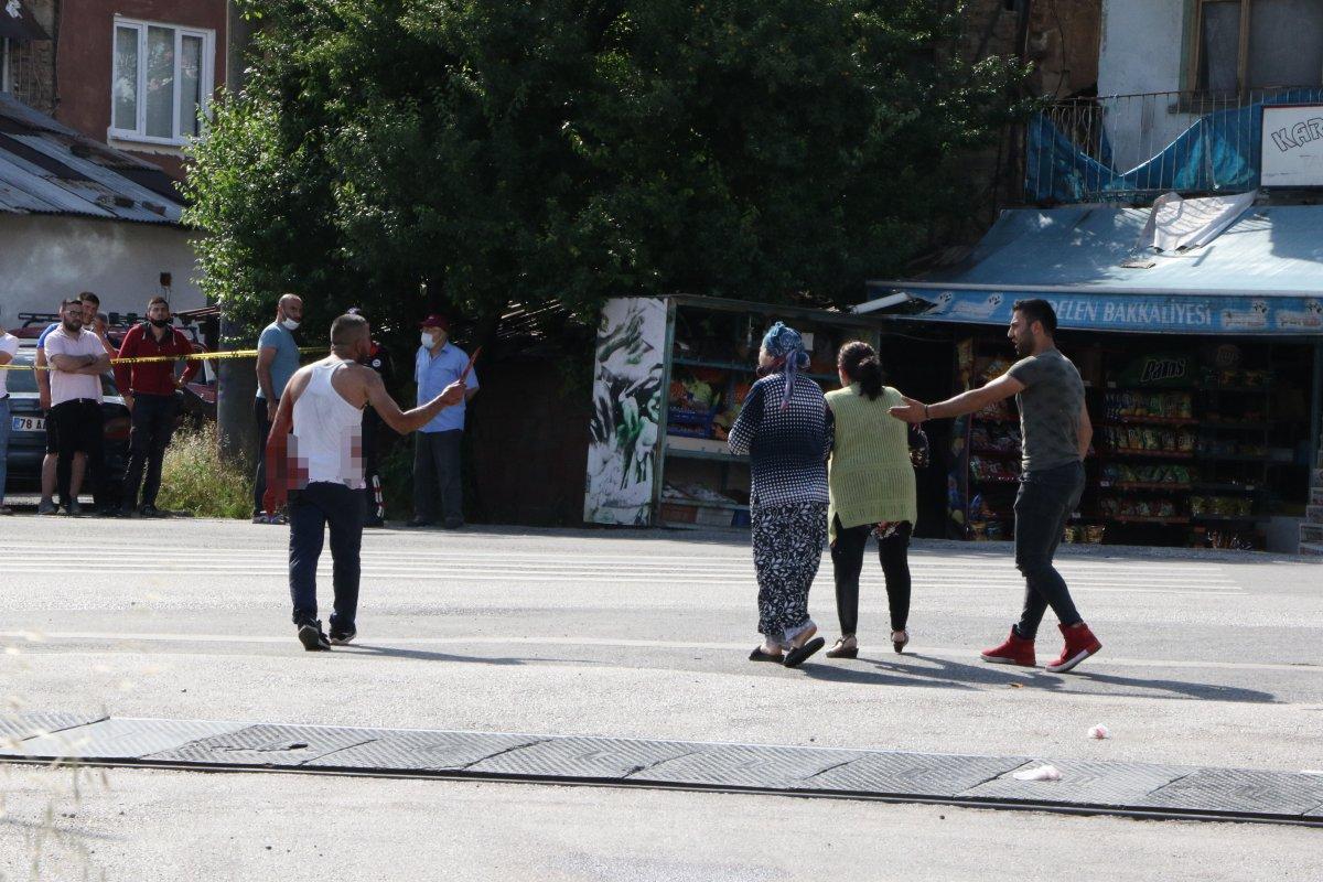 Karabük'te cezayı yedi, polislere saldırdı