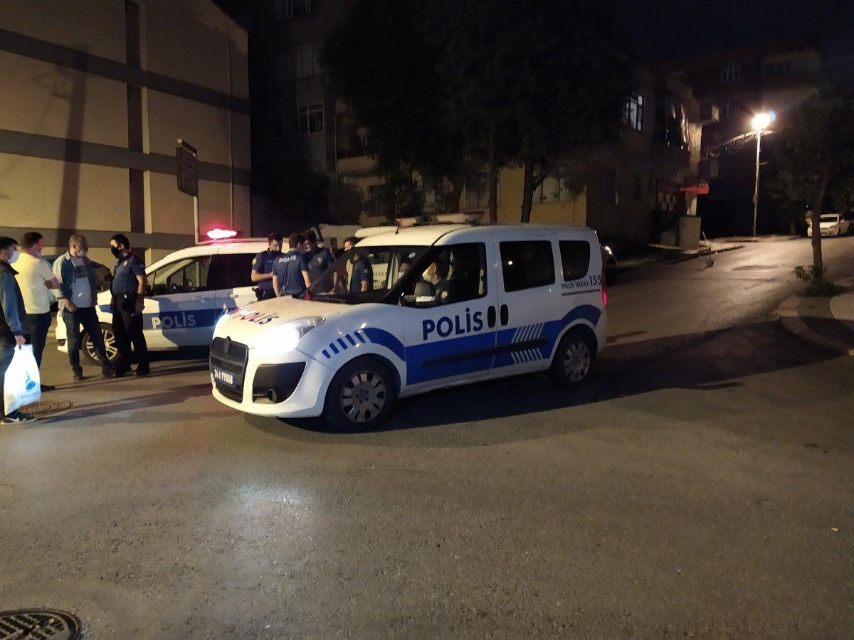 Küçükçekmece'de yol verme kavgası: 3 yaralı