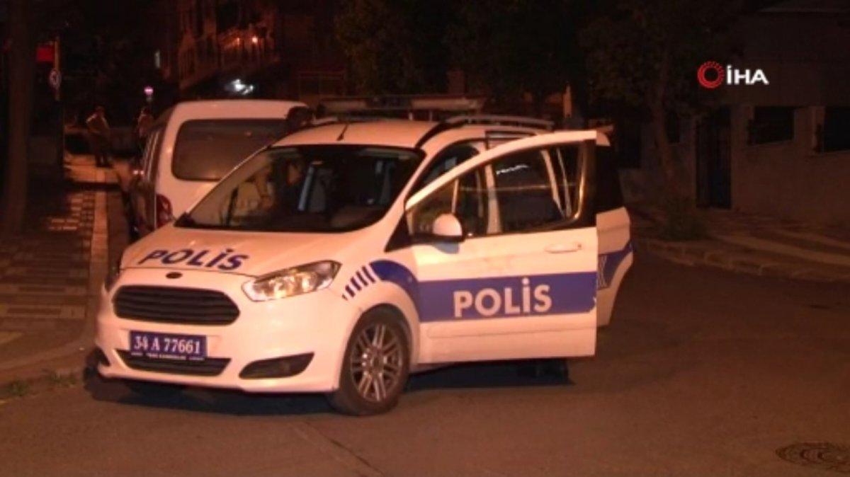 Küçükçekmece'de yol verme kavgası: 3 yaralı