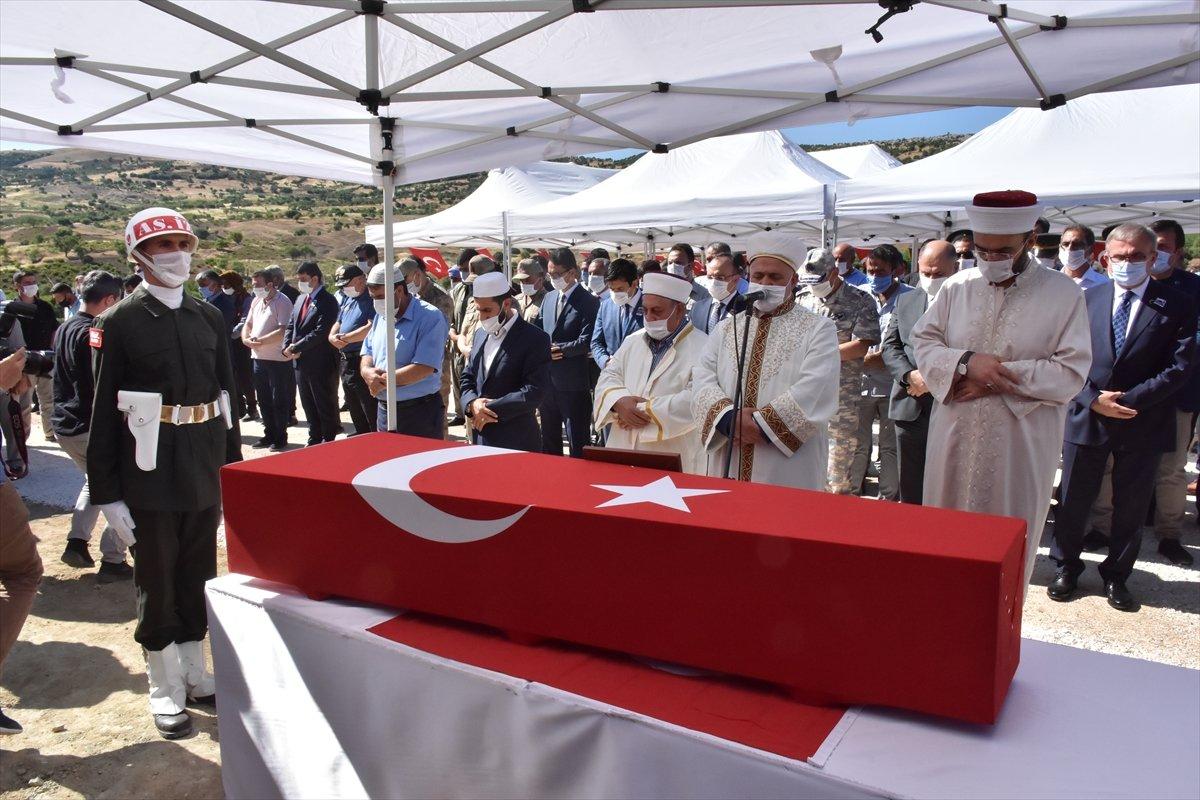 Diyarbakırlı şehit Recep Durak, son yolculuğuna uğurlandı