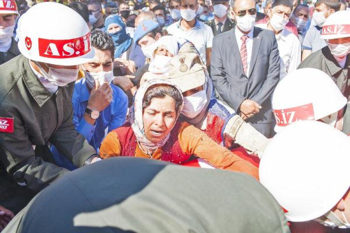 Diyarbakırlı şehit Recep Durak, son yolculuğuna uğurlandı