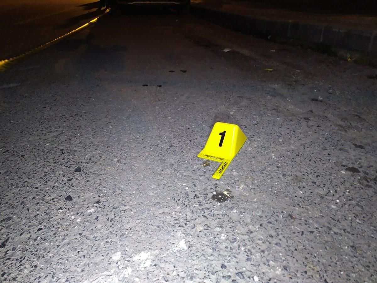 Küçükçekmece'de yol verme kavgası: 3 yaralı