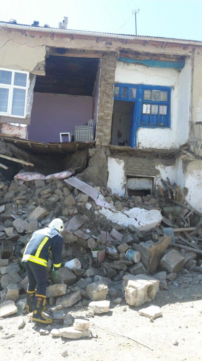 Van'da deprem bölgesinde hasar tespit çalışmaları başladı