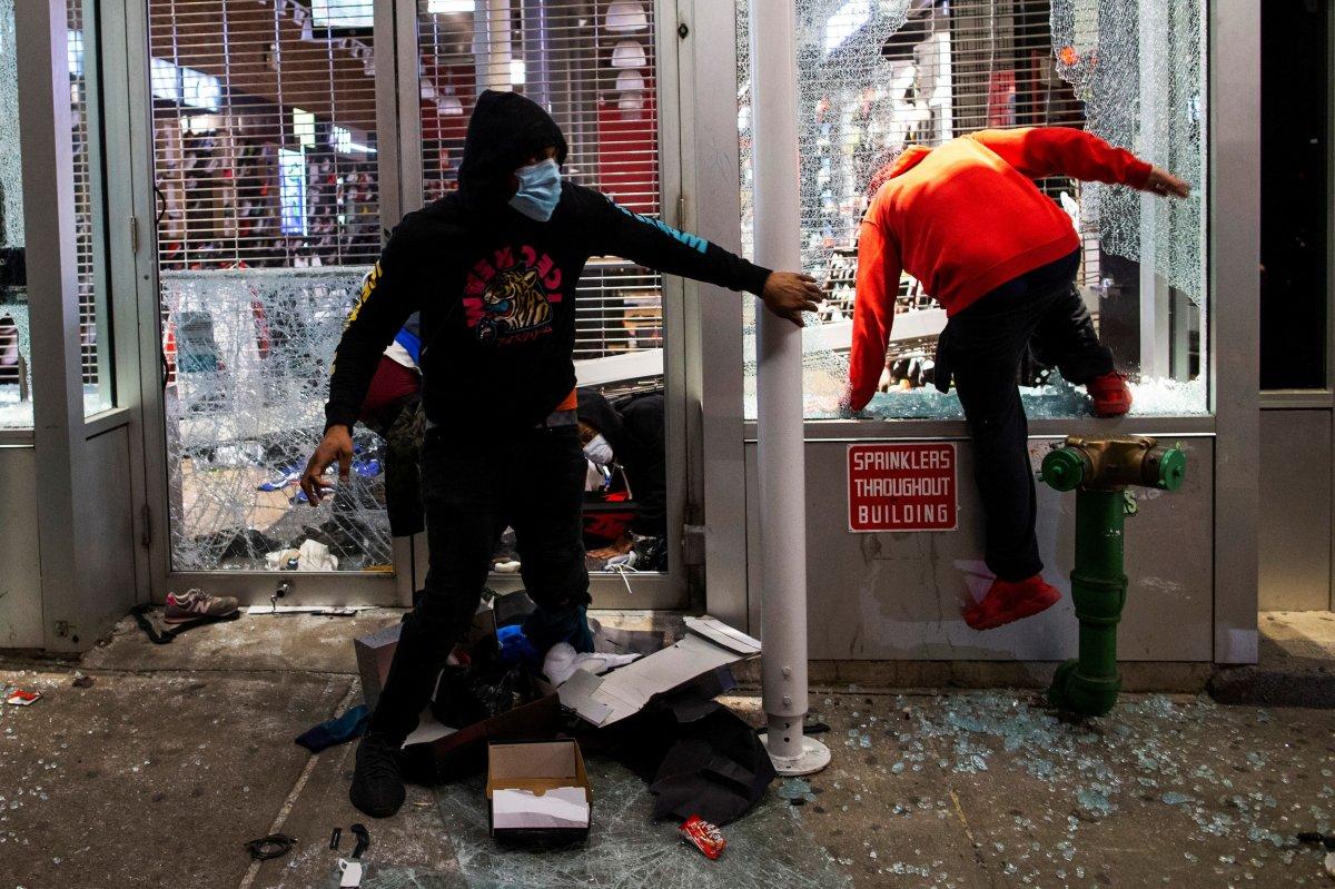 ABD, Floyd gösterilerinde yabancı müdahaleyi araştırıyor