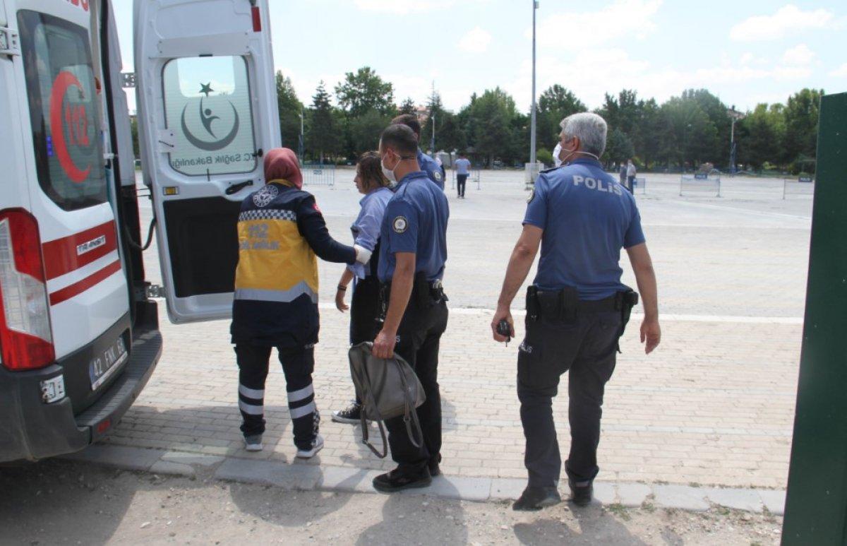 Konya'da göle atlayan kadını polis kurtardı