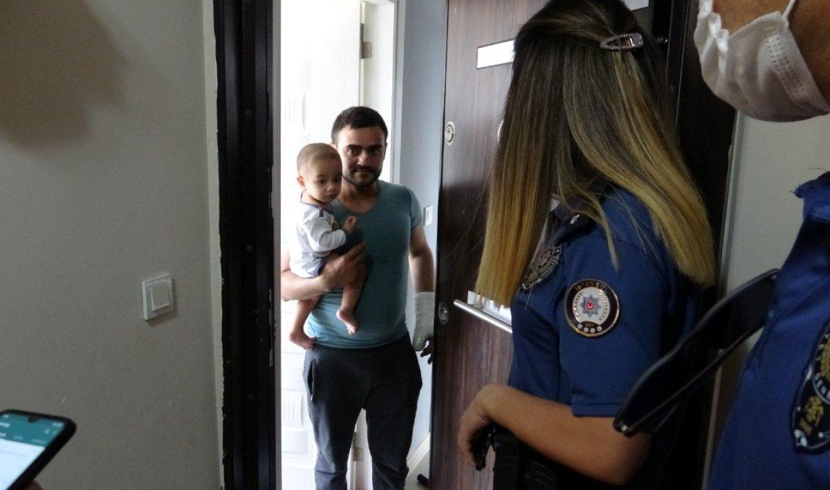 Sultanbeyli'de 2 çocuk annelerini odaya kilitledi