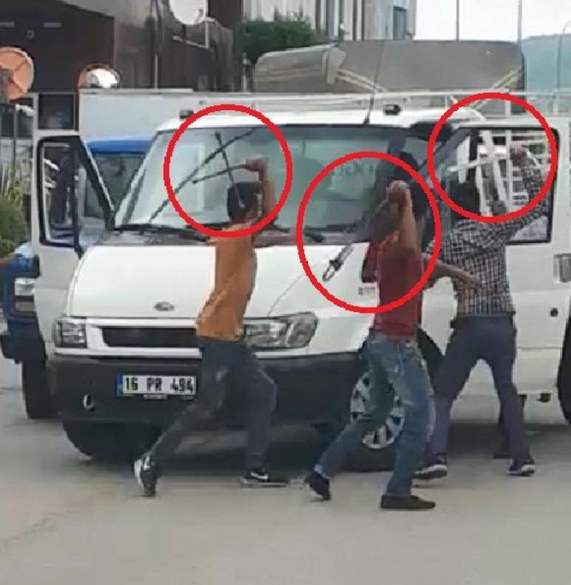 Bursa'da iki grup arasında levyeli kavga