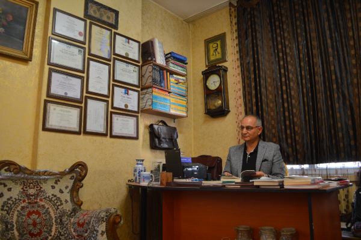 Elazığ'da 40 yaşından sonra 7 üniversite bitirdi