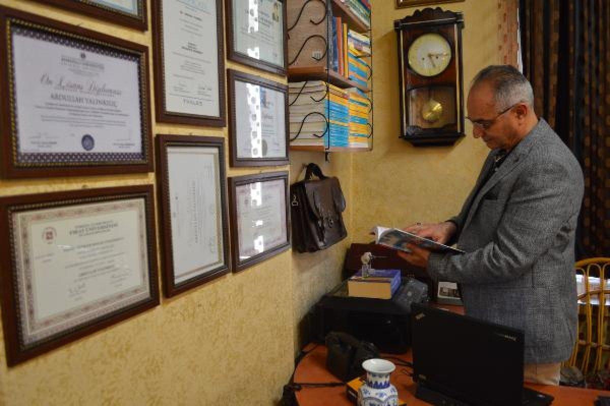 Elazığ'da 40 yaşından sonra 7 üniversite bitirdi